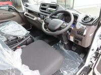 三菱ふそうキャンタータンク車（タンクローリー）小型（2t・3t）[写真09]