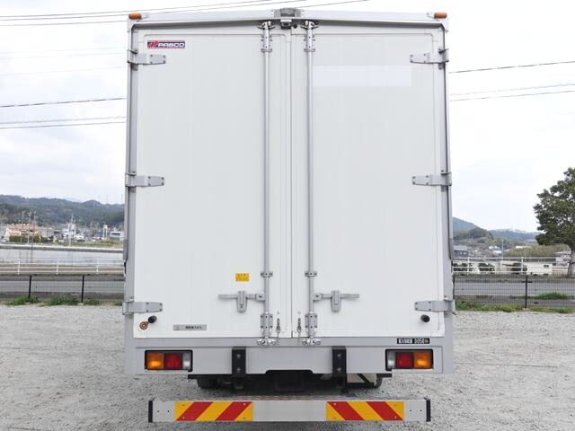 三菱ふそうファイターアルミウイング中型（4t）[写真02]