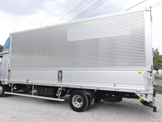 三菱ふそうファイターアルミウイング中型（4t）[写真08]