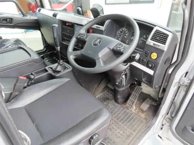 三菱ふそうファイターコンテナ専用車増トン（6t・8t）[写真10]