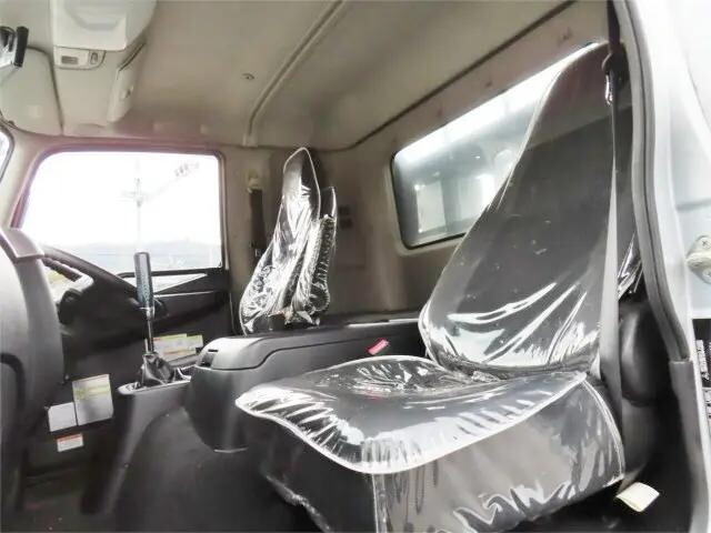 三菱ふそうファイターコンテナ専用車増トン（6t・8t）[写真11]