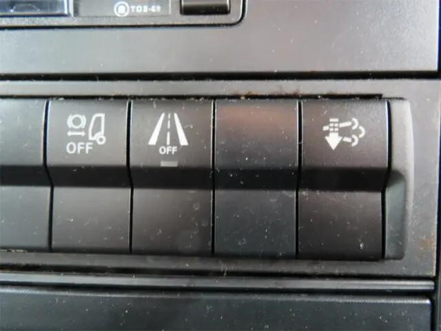 三菱ふそうファイターコンテナ専用車増トン（6t・8t）[写真15]