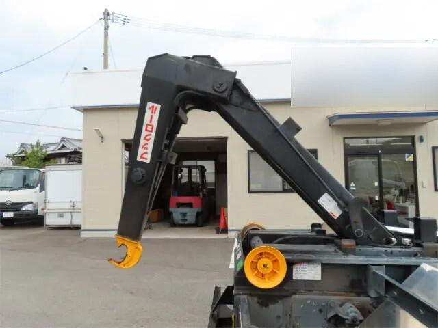 三菱ふそうファイターコンテナ専用車増トン（6t・8t）[写真25]