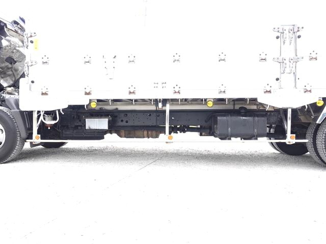 日野レンジャー平ボディ中型（4t）[写真20]