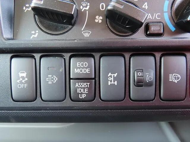 日野デュトロタンク車（タンクローリー）小型（2t・3t）[写真13]