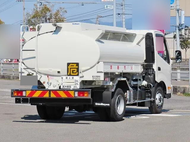 日野デュトロタンク車（タンクローリー）小型（2t・3t）[写真02]