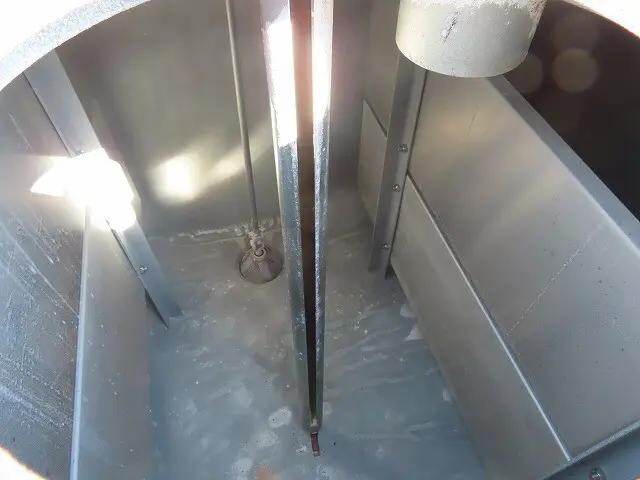 日野デュトロタンク車（タンクローリー）小型（2t・3t）[写真21]