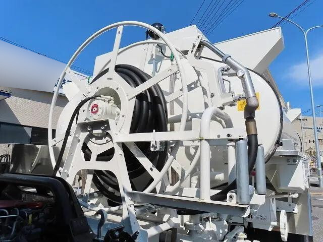 日野デュトロタンク車（タンクローリー）小型（2t・3t）[写真23]