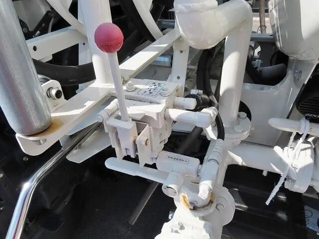 日野デュトロタンク車（タンクローリー）小型（2t・3t）[写真25]