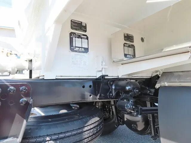 日野デュトロタンク車（タンクローリー）小型（2t・3t）[写真34]