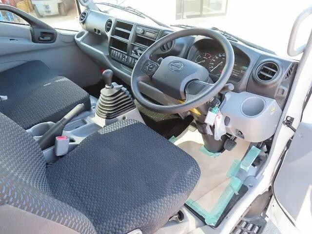 日野デュトロタンク車（タンクローリー）小型（2t・3t）[写真07]