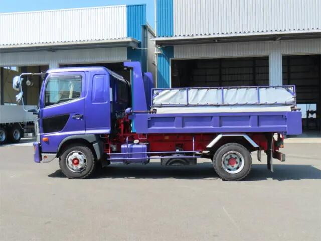 日野レンジャーダンプ中型（4t）[写真06]