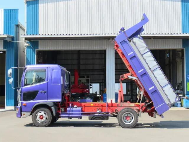 日野レンジャーダンプ中型（4t）[写真09]