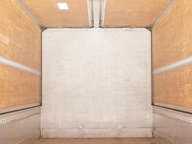 いすゞフォワードアルミウイング中型（4t）[写真16]