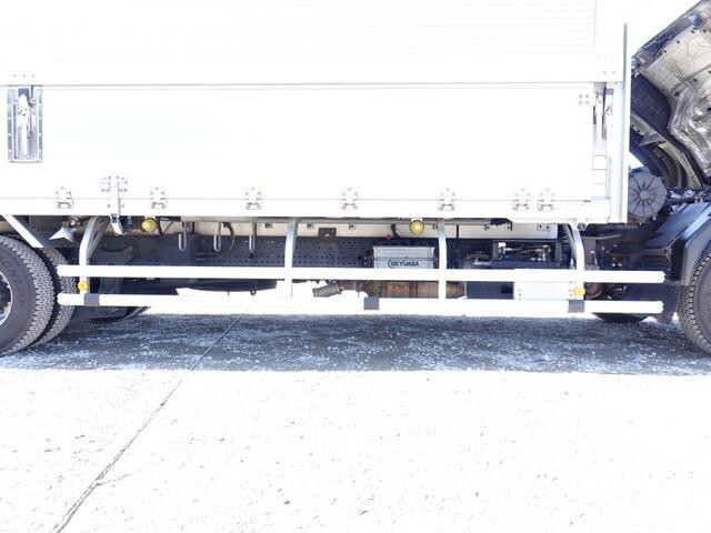 いすゞフォワードアルミウイング中型（4t）[写真21]