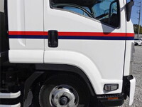 いすゞフォワードアルミウイング中型（4t）[写真07]