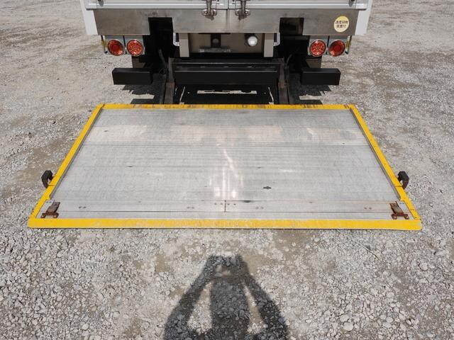 UDトラックスコンドルアルミウイング増トン（6t・8t）[写真14]