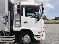 UDトラックスコンドルアルミウイング増トン（6t・8t）[写真05]