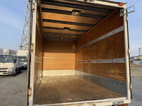 いすゞエルフアルミバン小型（2t・3t）[写真12]