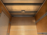 いすゞエルフアルミバン小型（2t・3t）[写真13]