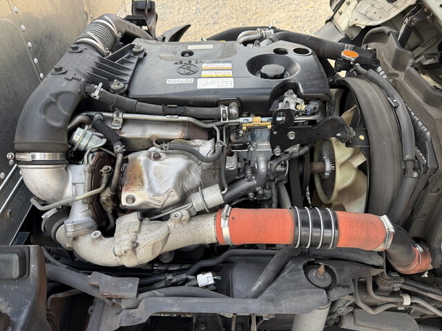 いすゞエルフアルミバン小型（2t・3t）[写真19]