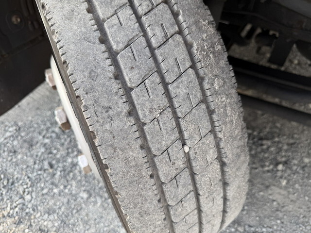 いすゞエルフアルミバン小型（2t・3t）[写真26]