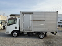 いすゞエルフアルミバン小型（2t・3t）[写真06]