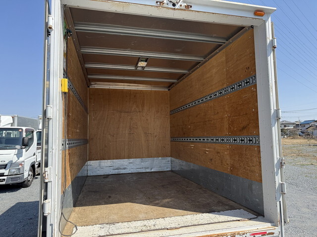 日野デュトロアルミバン小型（2t・3t）[写真10]