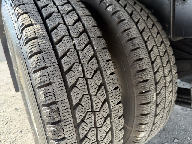 日野デュトロアルミバン小型（2t・3t）[写真27]