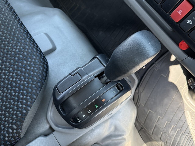 日野デュトロアルミバン小型（2t・3t）[写真35]