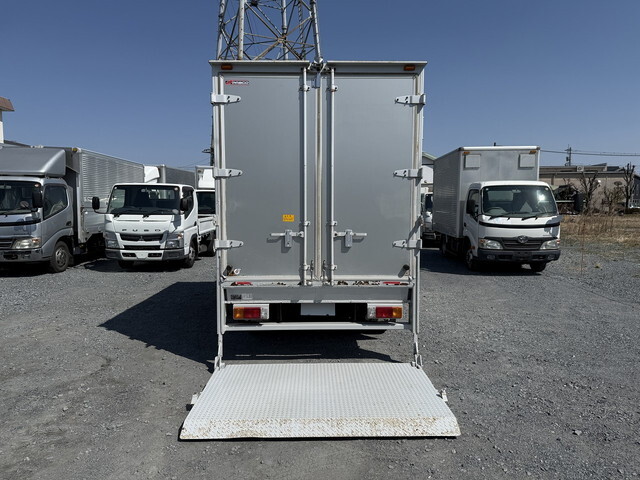 日野デュトロアルミバン小型（2t・3t）[写真07]