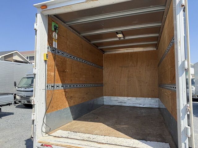 日野デュトロアルミバン小型（2t・3t）[写真09]