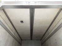 トヨタトヨエースアルミウイング小型（2t・3t）[写真13]