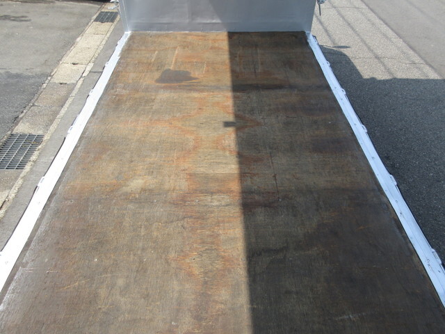 トヨタトヨエースアルミウイング小型（2t・3t）[写真17]