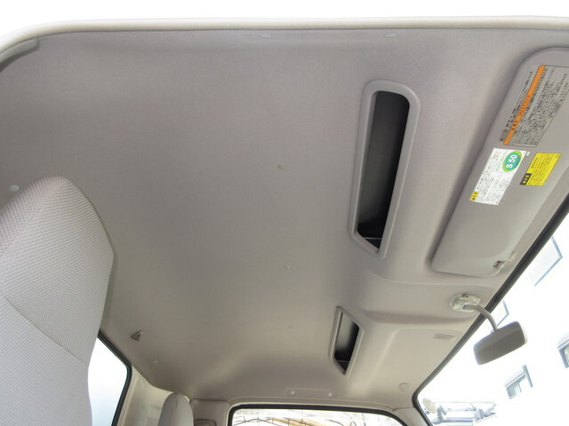 トヨタトヨエースアルミウイング小型（2t・3t）[写真22]