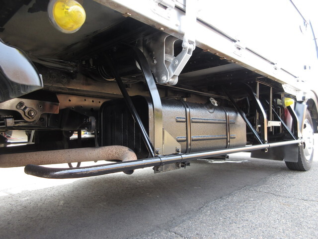 トヨタトヨエースアルミウイング小型（2t・3t）[写真34]