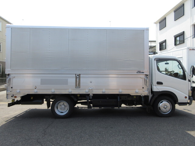 トヨタトヨエースアルミウイング小型（2t・3t）[写真07]