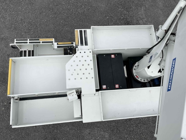 三菱ふそうキャンター高所作業車小型（2t・3t）[写真16]