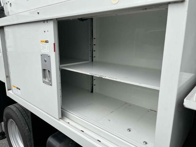 三菱ふそうキャンター高所作業車小型（2t・3t）[写真20]