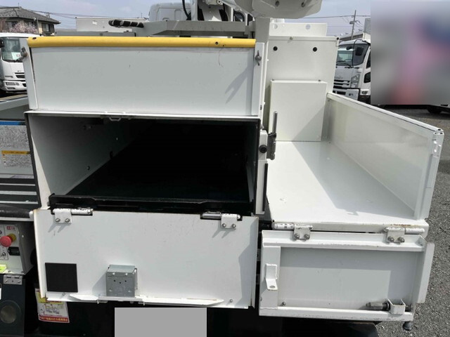 三菱ふそうキャンター高所作業車小型（2t・3t）[写真21]