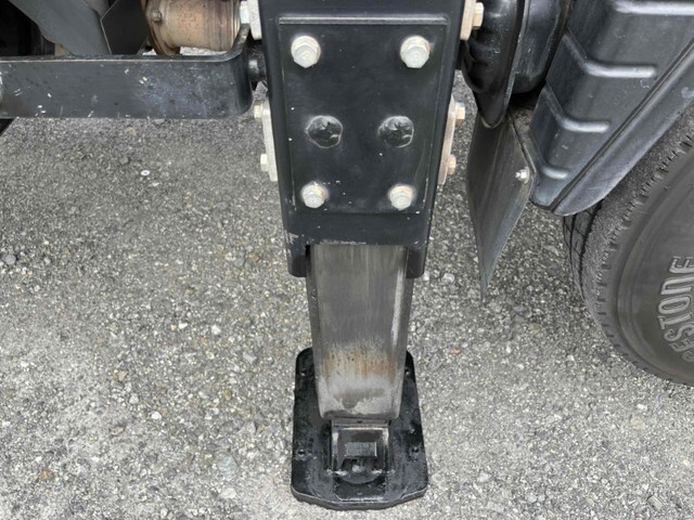 三菱ふそうキャンター高所作業車小型（2t・3t）[写真22]