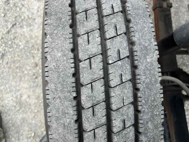 三菱ふそうキャンター高所作業車小型（2t・3t）[写真29]