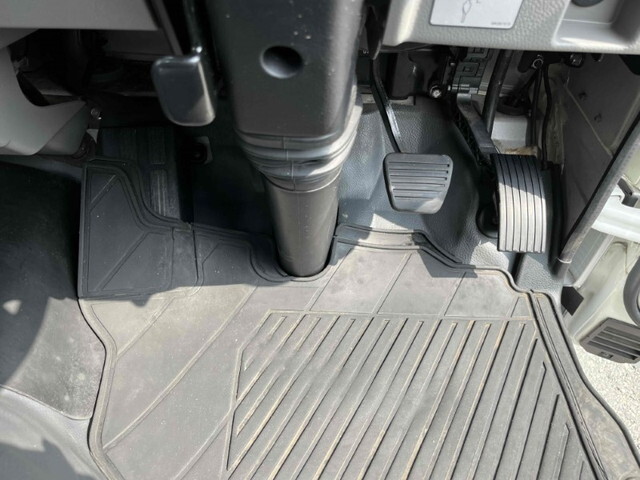 三菱ふそうキャンター高所作業車小型（2t・3t）[写真37]