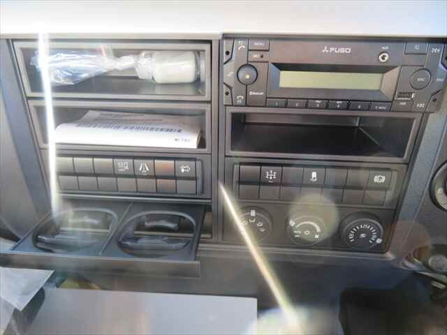 三菱ふそうファイターバキュームカー中型（4t）[写真24]