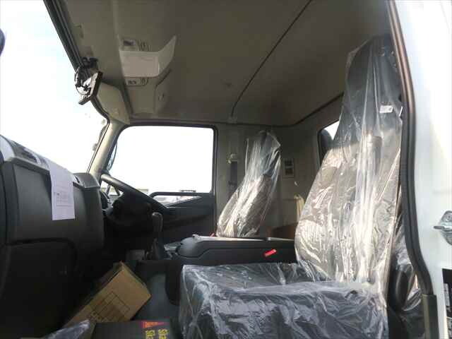 三菱ふそうファイターバキュームカー中型（4t）[写真37]