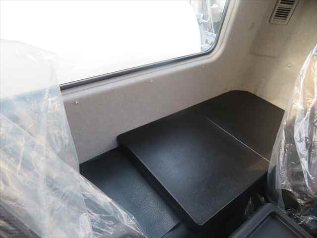 三菱ふそうファイターバキュームカー中型（4t）[写真38]