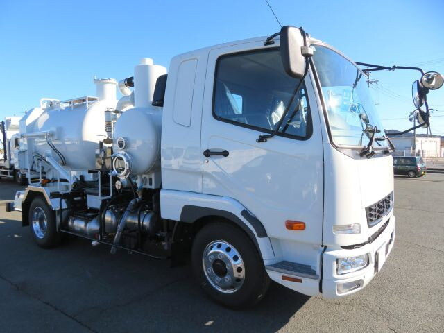 三菱ふそうファイターバキュームカー中型（4t）[写真05]