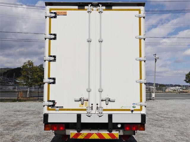 いすゞフォワードアルミバン中型（4t）[写真02]