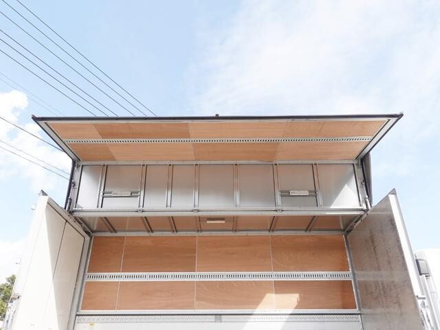 三菱ふそうファイターアルミウイング中型（4t）[写真14]