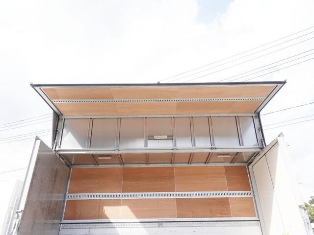 三菱ふそうファイターアルミウイング中型（4t）[写真15]